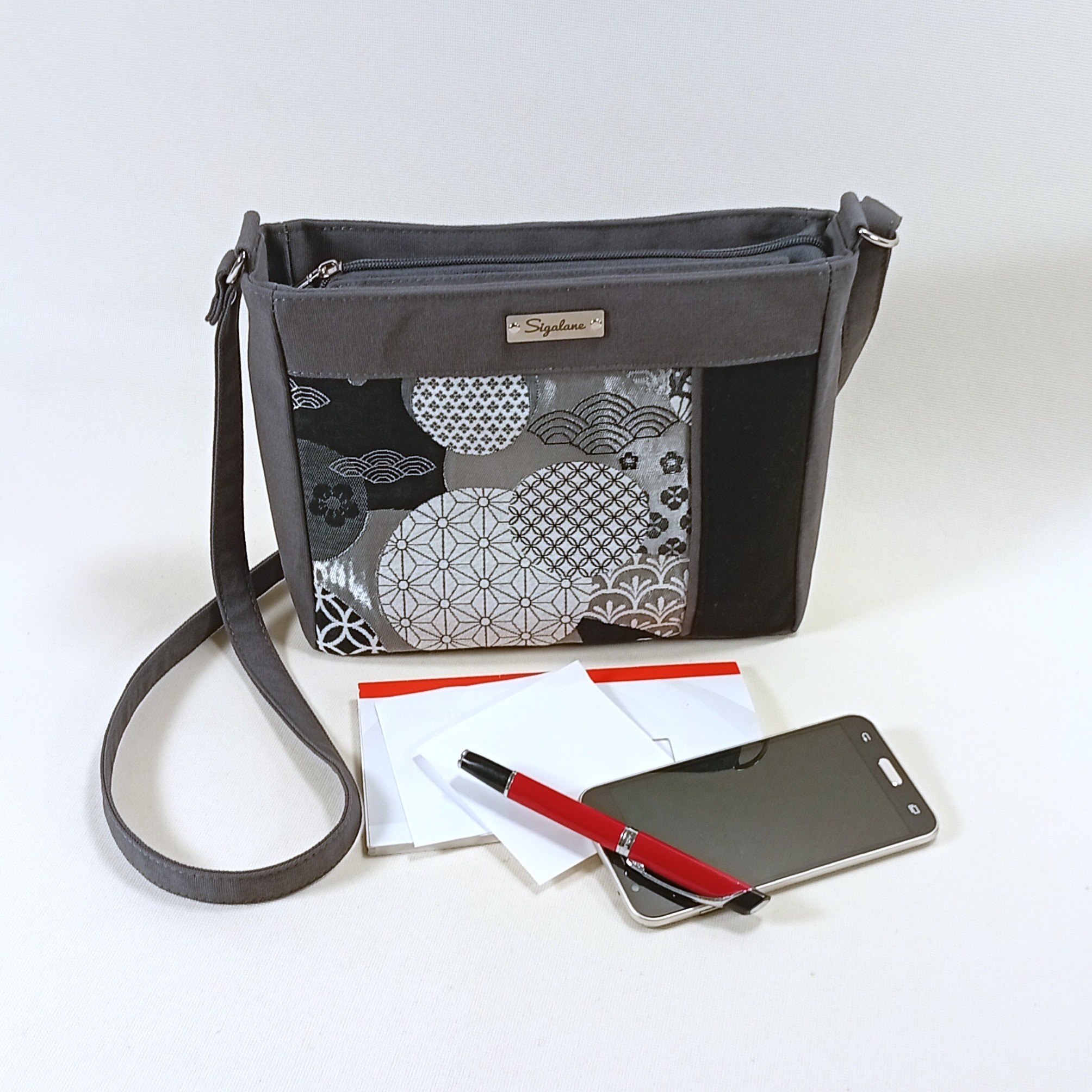 Sac "Dona" motifs japonais, noir et uni gris – Image 2
