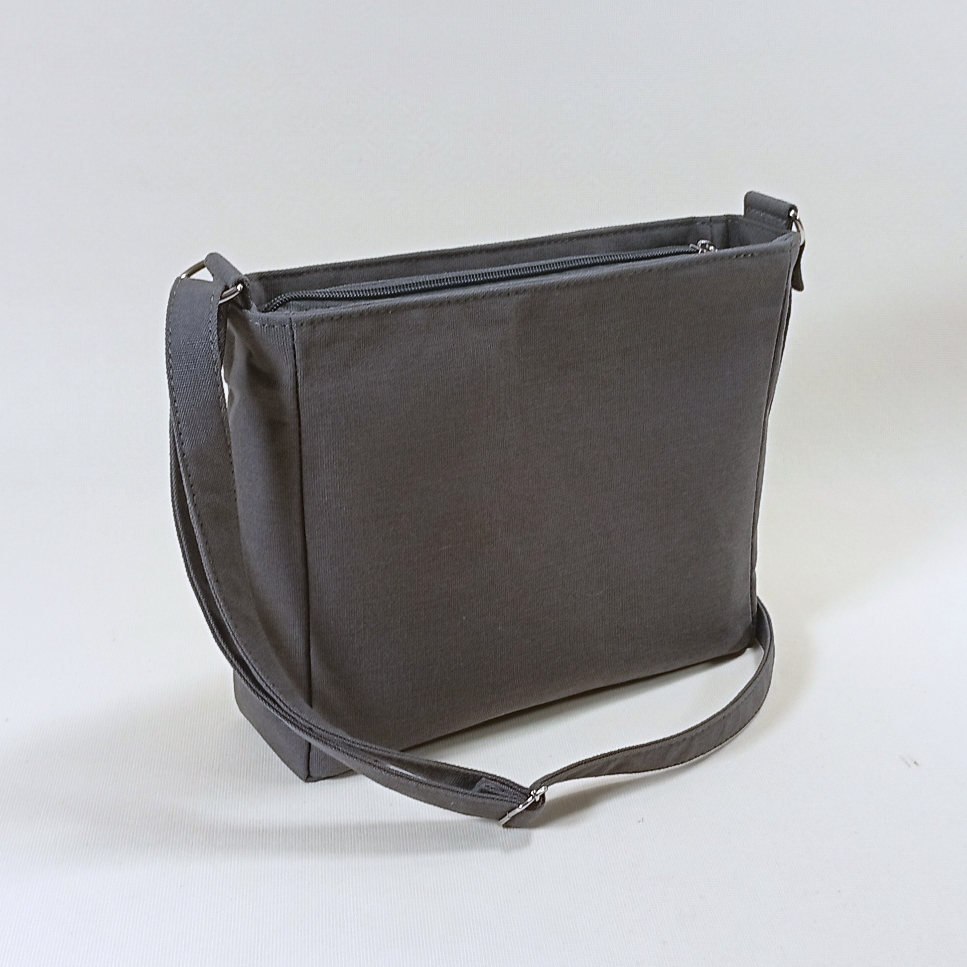 Sac "Dona" motifs japonais, noir et uni gris – Image 4