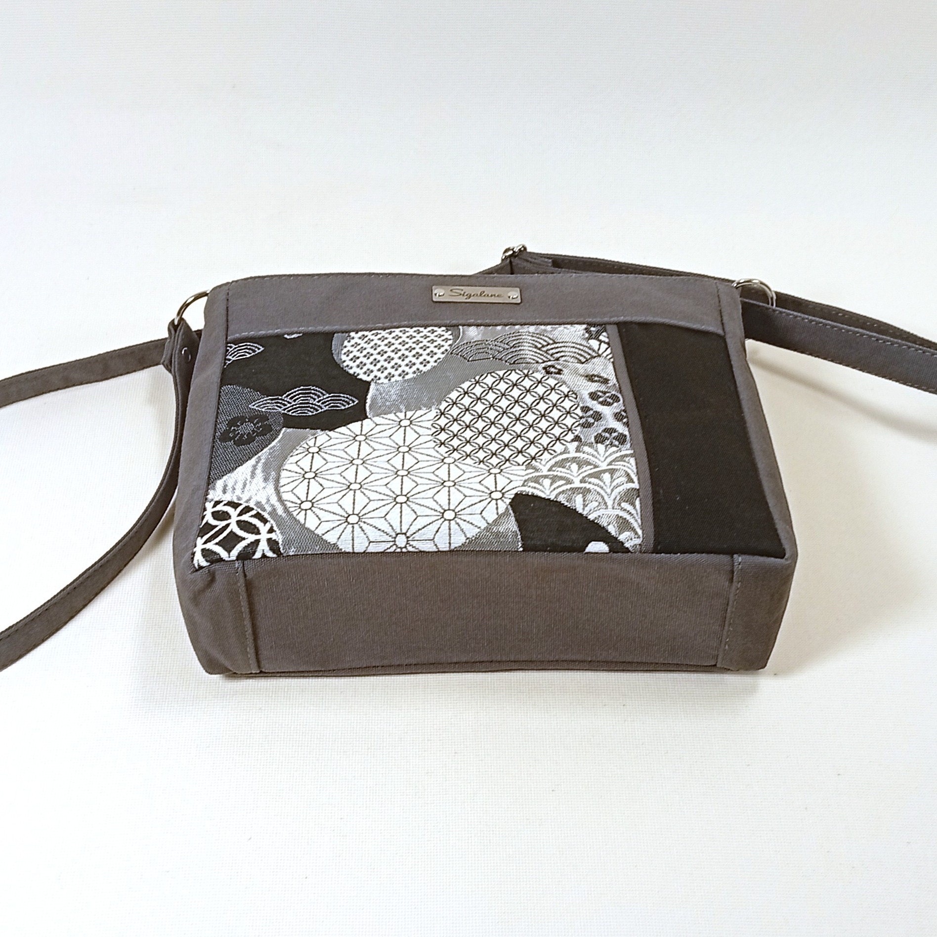 Sac "Dona" motifs japonais, noir et uni gris – Image 6