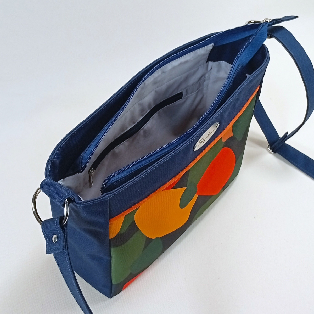 Sac Lorène formes multicolores et uni bleu marine – Image 7